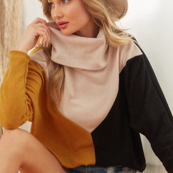 Color Block Dolman Sweater - Picture 6 of 8